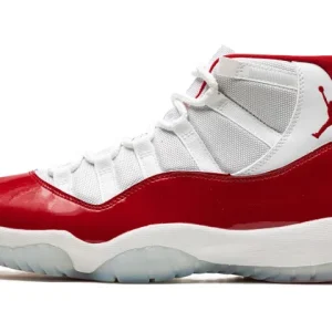 AIR JORDAN 11 RETRO CHERRY 2022 Moda