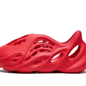 YEEZY FOAM RNNR VERMILLION TD